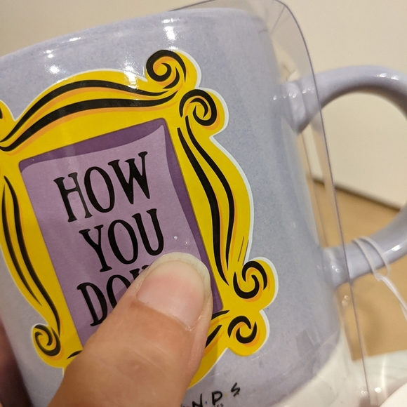 Friends Mugs - Picture 3 of 9